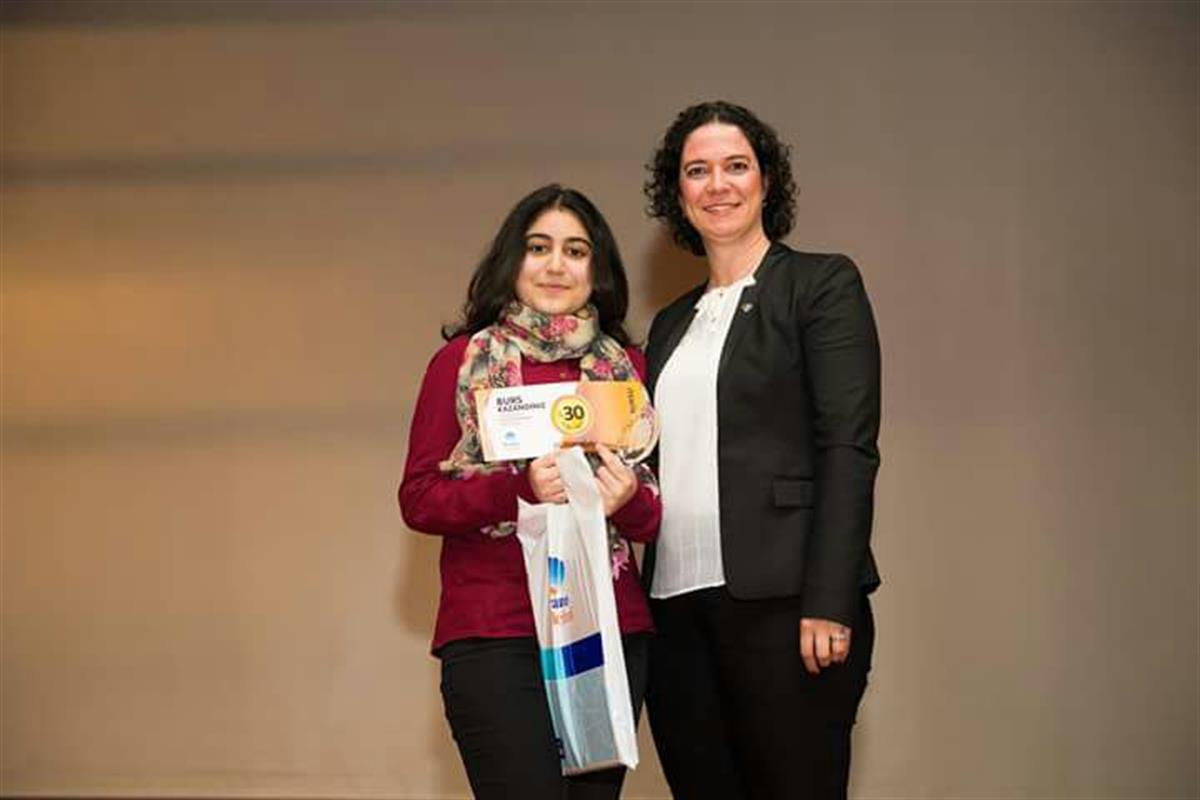 T C Bagcilar Belediyesi Resmi Mobil Web Sitesi Enderunlu Ogrencilerin Resimleri Begeni Topladi