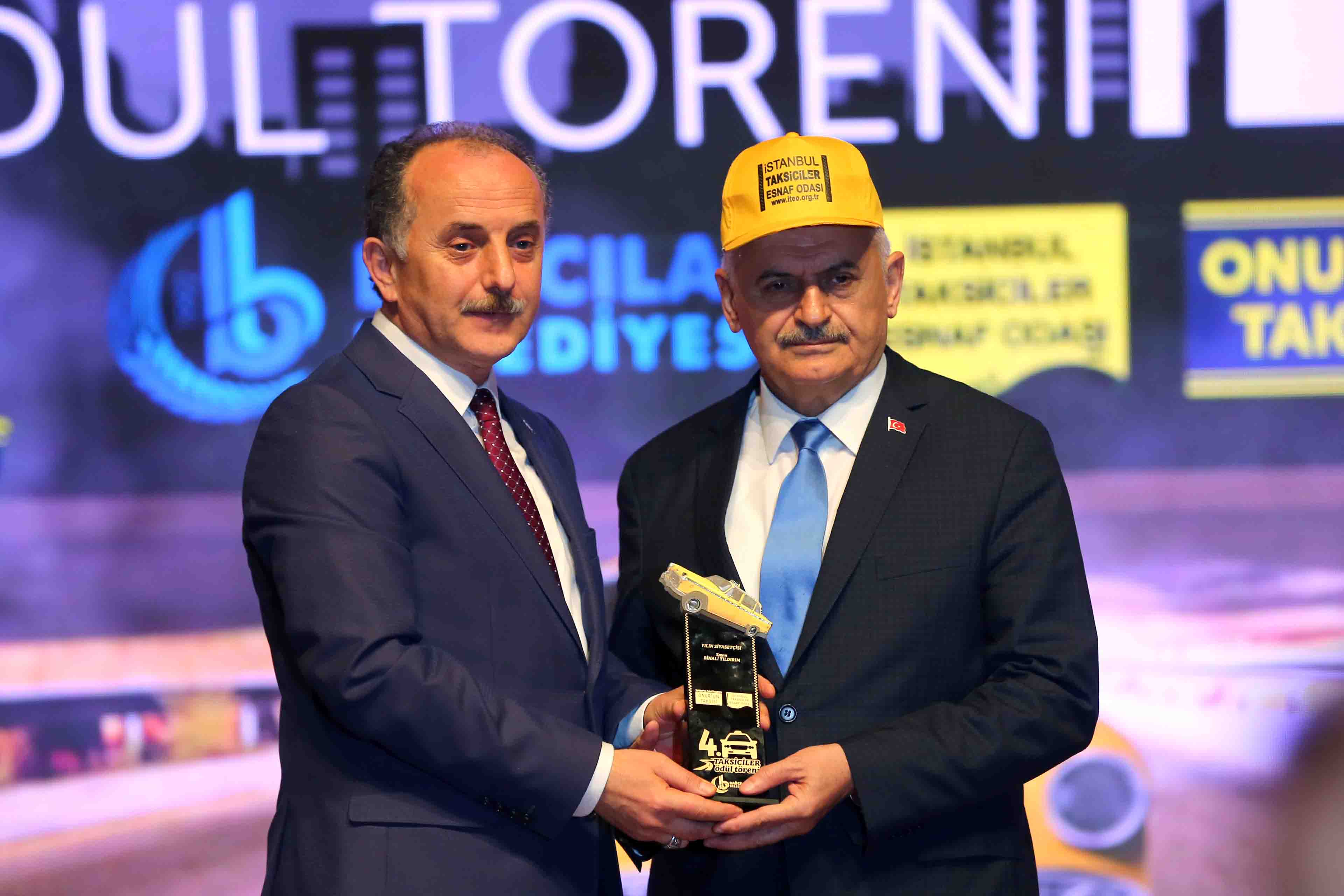 t c bagcilar belediyesi resmi mobil web sitesi taksicilerden yildirim ve cagirici ya tam destek