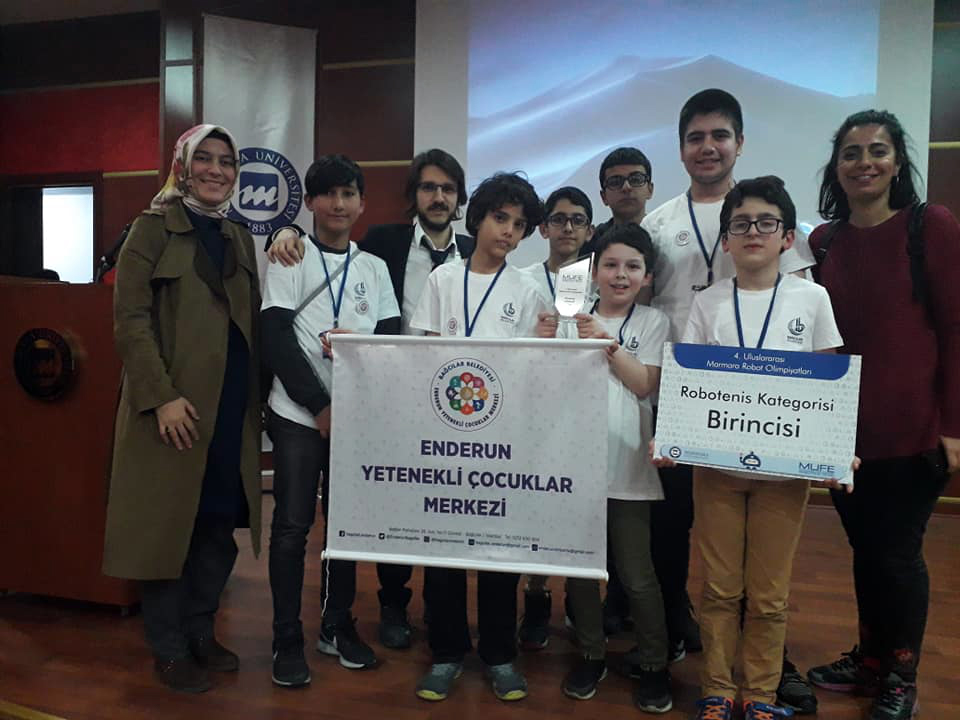 t c bagcilar belediyesi resmi mobil web sitesi enderunlu ogrenciler robot yarismasinda birinci oldu