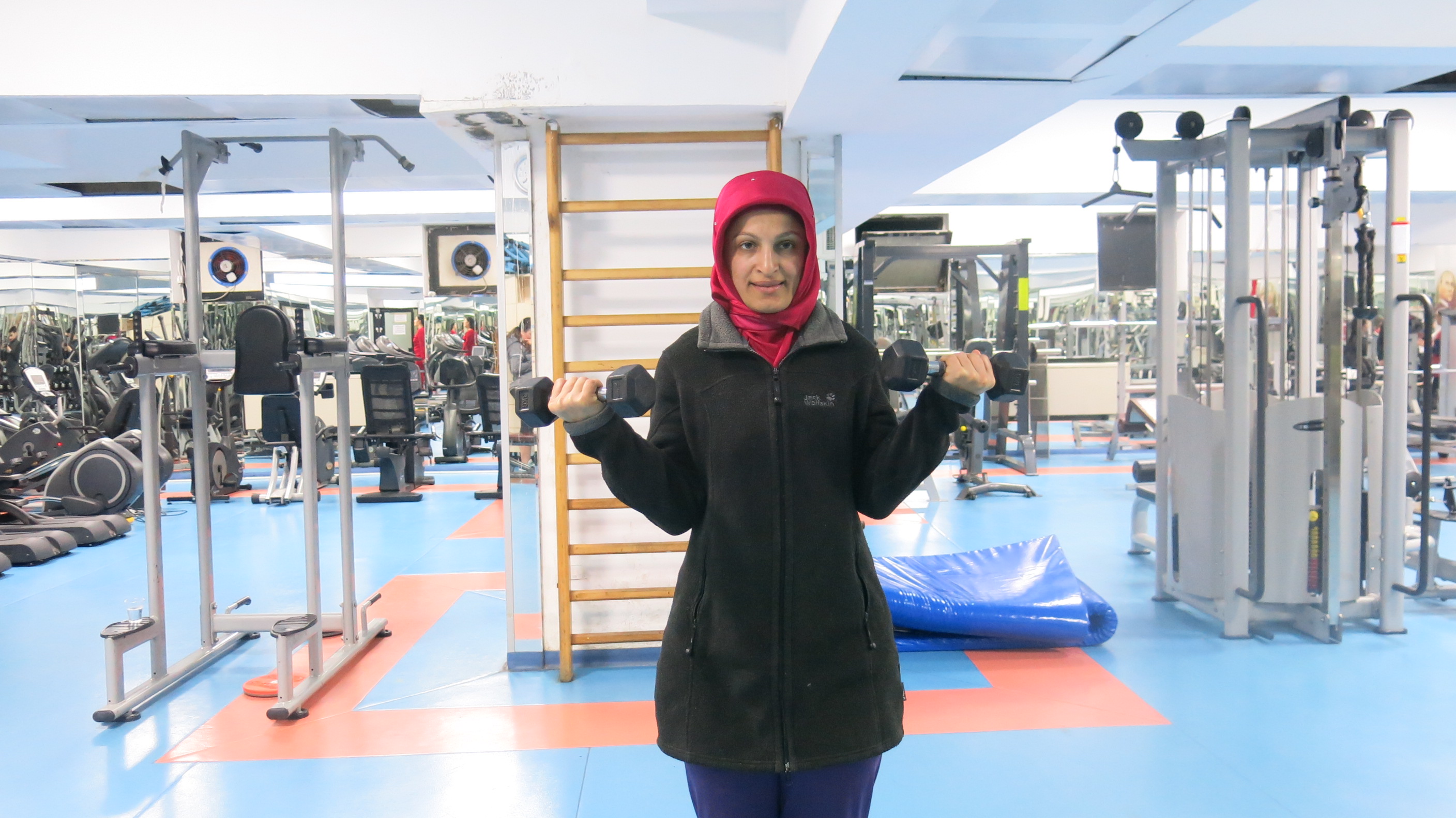 T C Bagcilar Belediyesi Resmi Mobil Web Sitesi Bel Fitigindan Spor Yaparak Kurtuldu