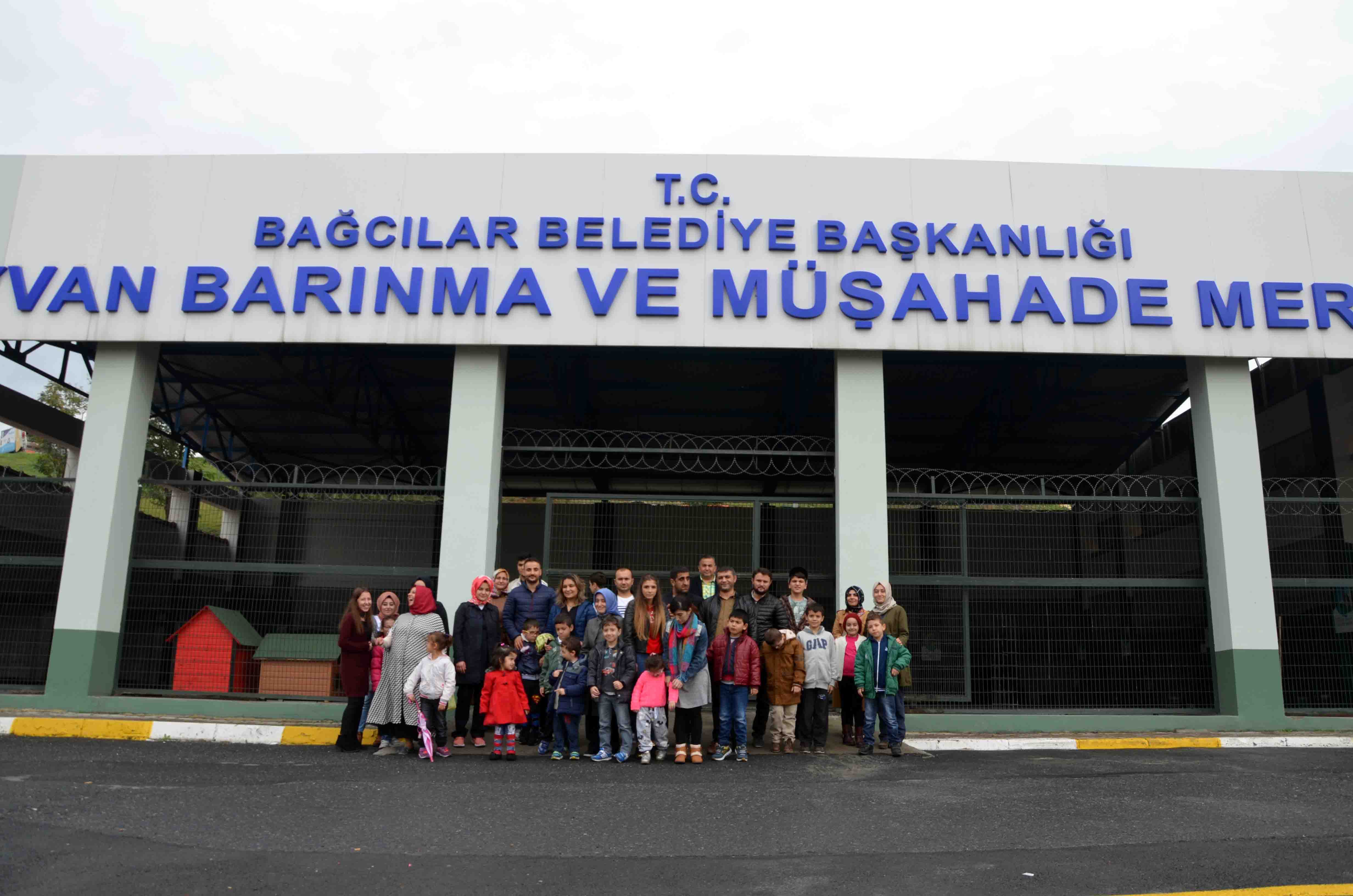 T C Bagcilar Belediyesi Resmi Web Sitesi 16 Yasinda Ilk Kez Kopege Dokundular