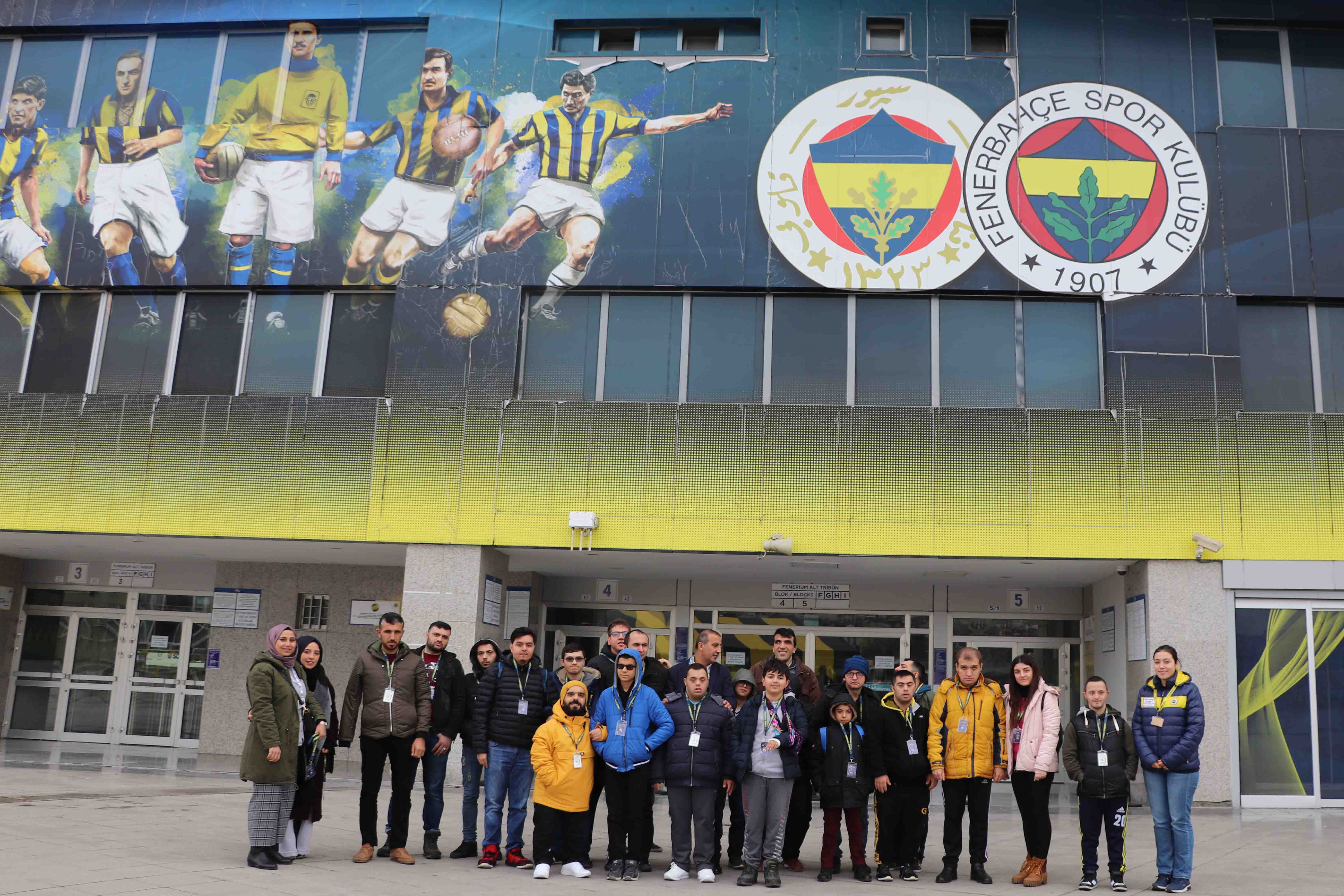 T C Bagcilar Belediyesi Resmi Web Sitesi Fenerbahce Spor Kulubu Bagcilarli Engellileri Agirladi