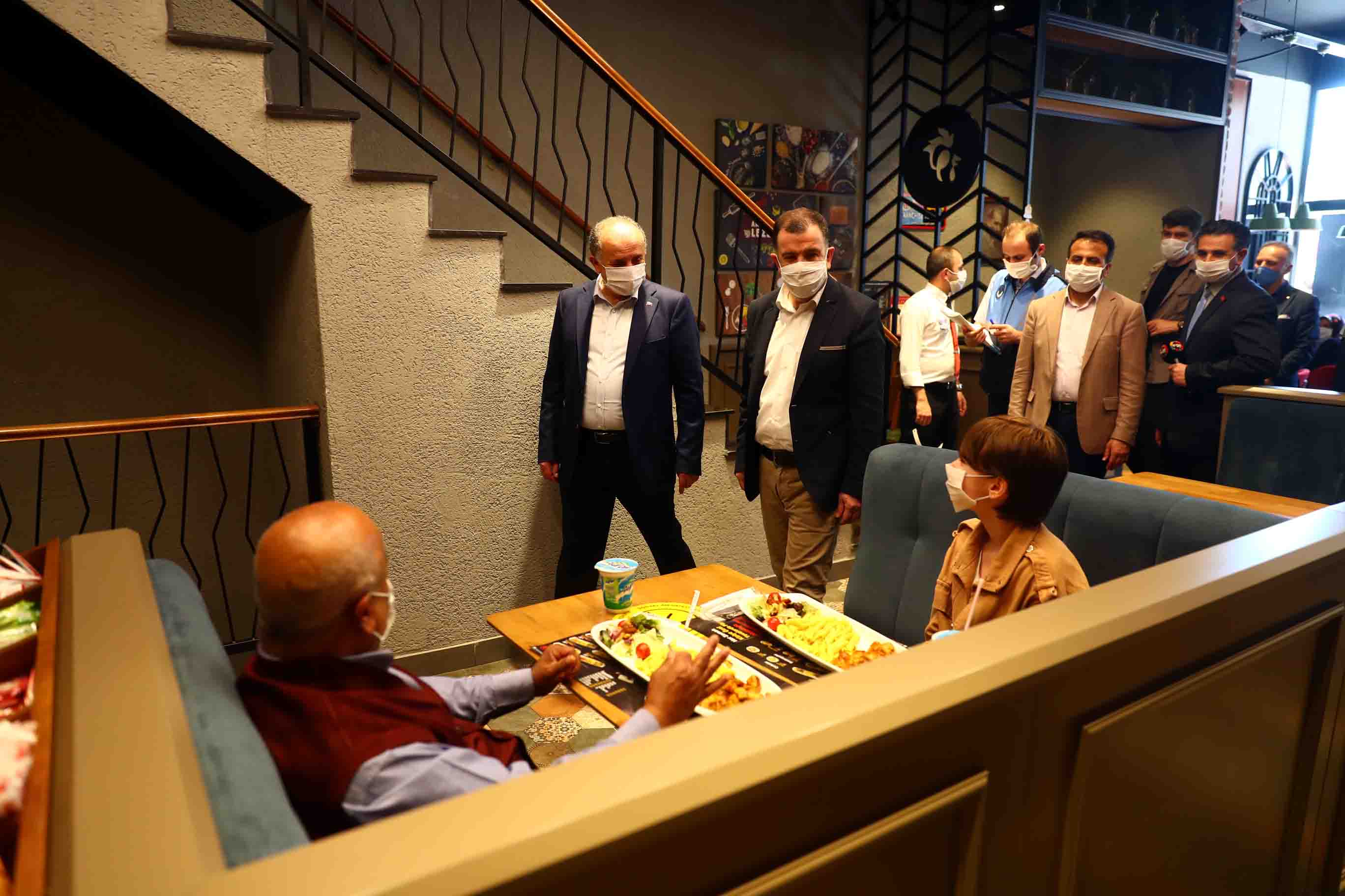 T C Bagcilar Belediyesi Resmi Web Sitesi Bagcilar Da Kafe Ve Restoranlar Denetlendi