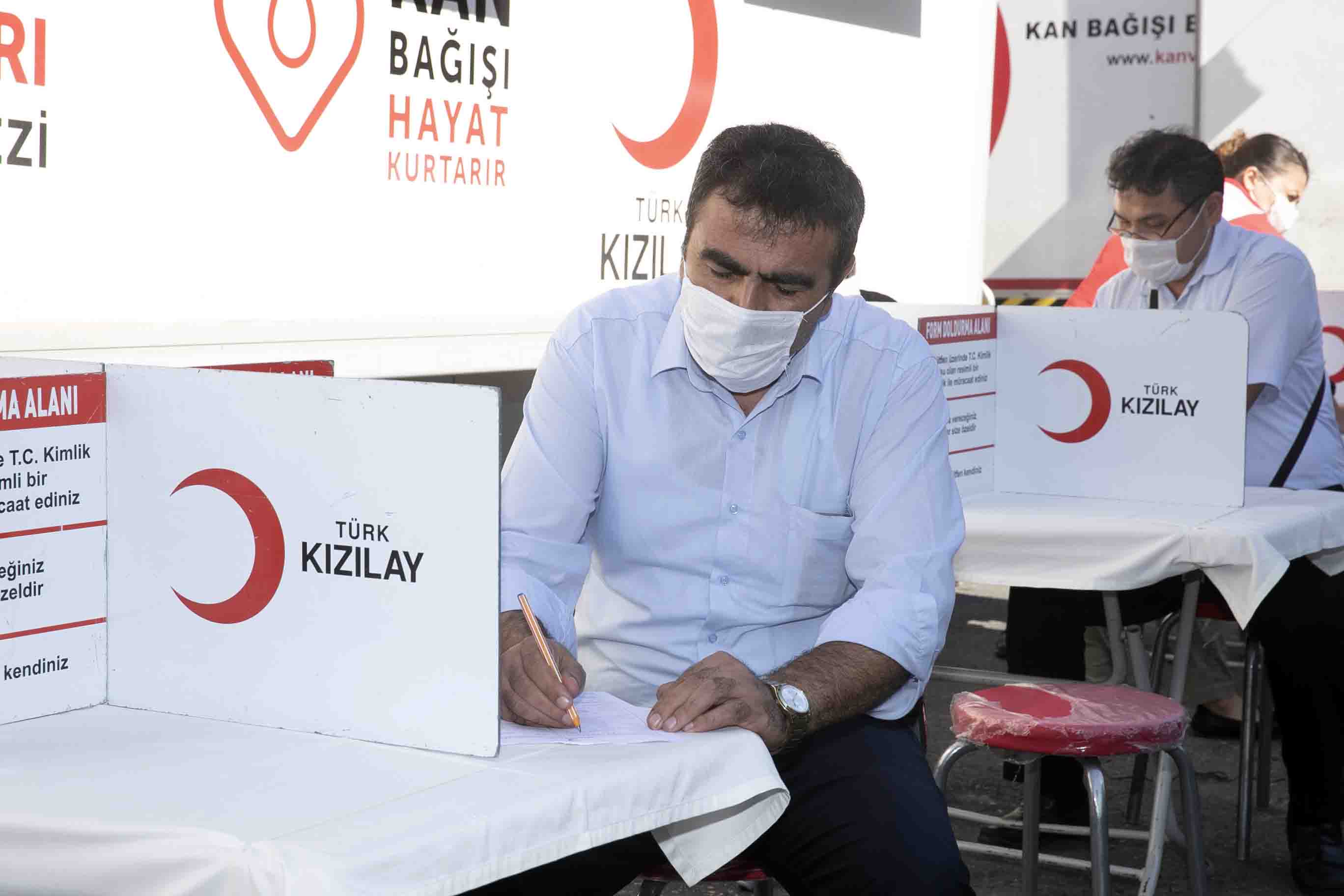 T C Bagcilar Belediyesi Resmi Web Sitesi Bagcilar Belediyesi Nden Kizilay A Destek